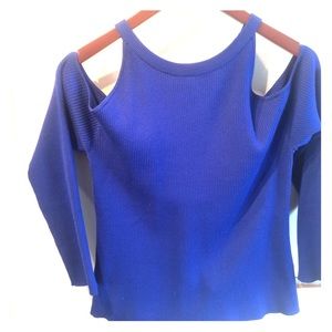 Shoulder cut out Sweater